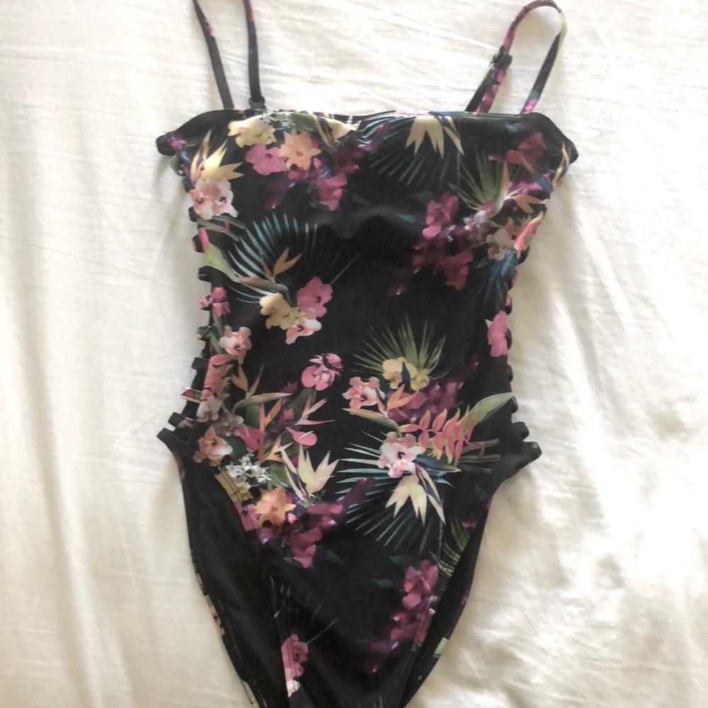 One piece swimsuit